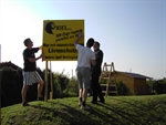 02.07.2005 Aufstellung der ersten IGELSchilder im IGEL-Land  - Juli 2005 - Aufstellung der ersten IGELSchilder im IGEL-Land 